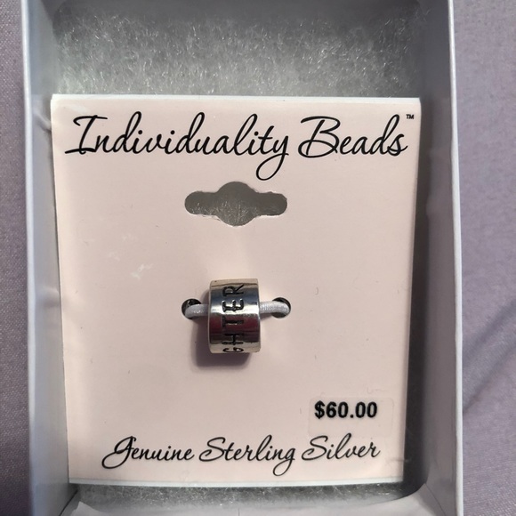 Kohl’s Daughter Individuality bracelet charm - Picture 3 of 6